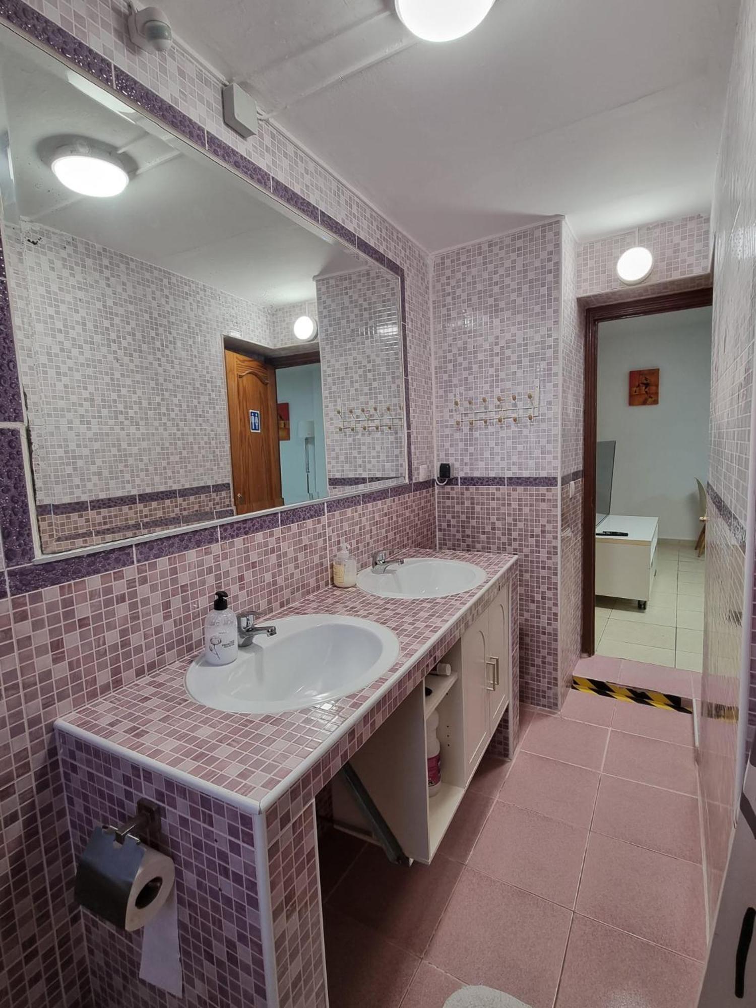 Cozy Rooms In Terraced House فوينخيرولا المظهر الخارجي الصورة