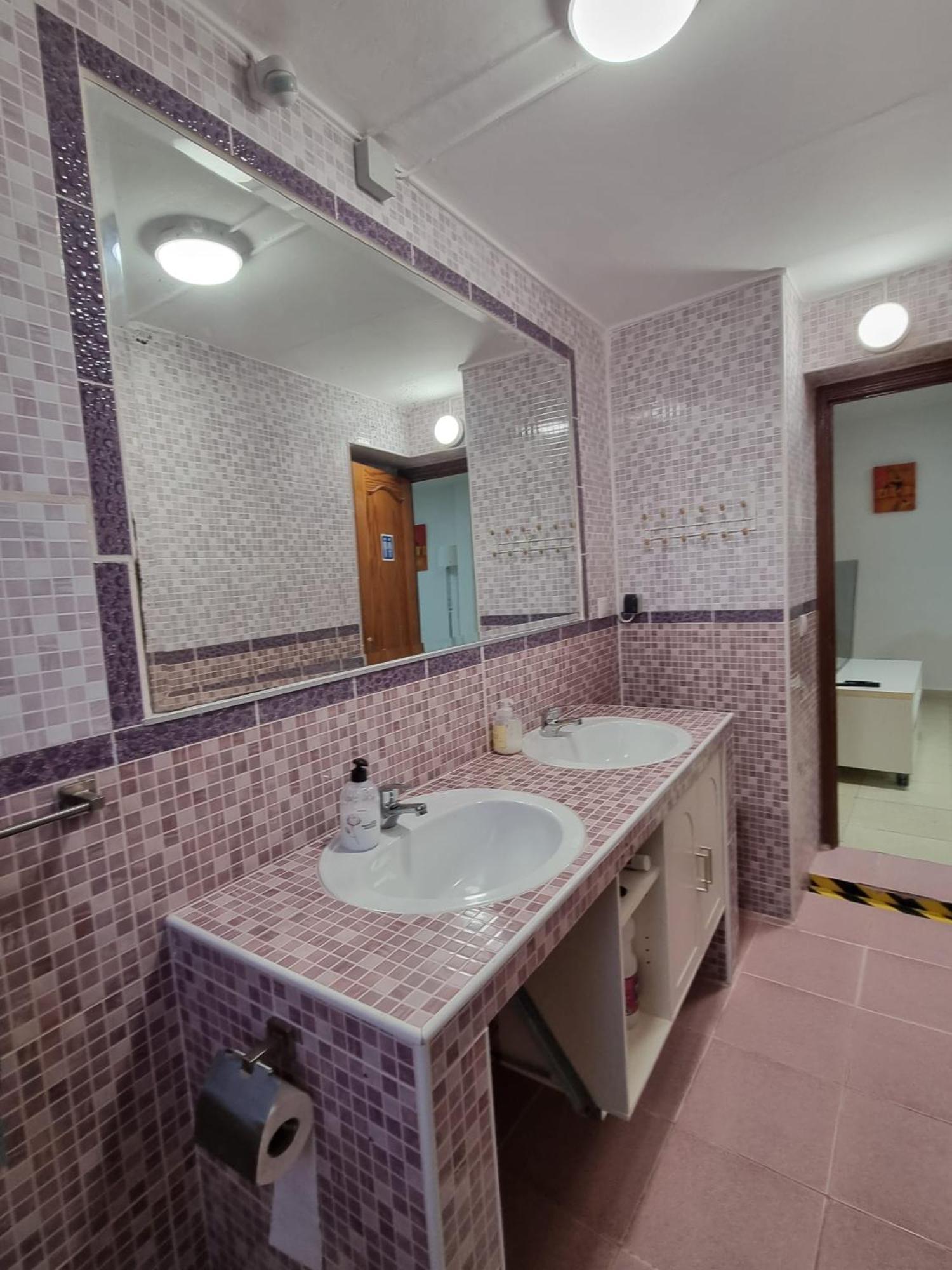 Cozy Rooms In Terraced House فوينخيرولا المظهر الخارجي الصورة